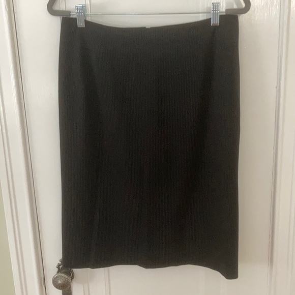 ⭐️ 3/$20 ⭐️ Cassis pinstripe pencil skirt, size 8 - Picture 1 of 9